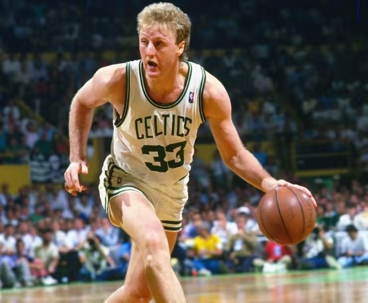 萨在联赛中 萨在联赛中