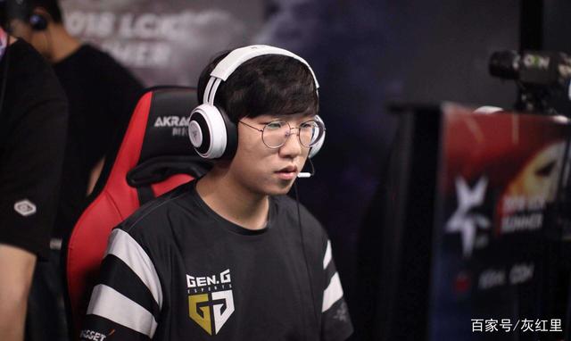 为巴西队奠 为巴西队奠