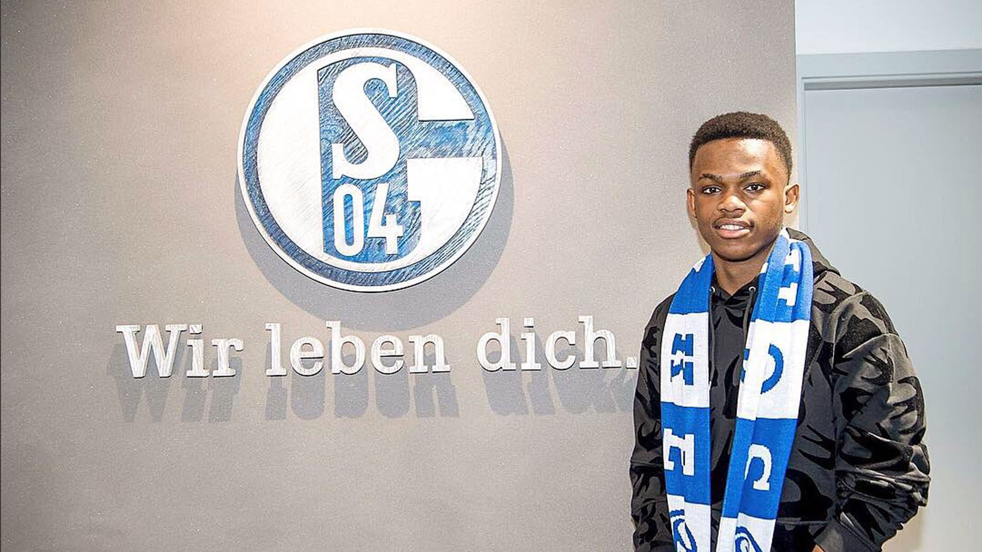 续的高水平 续的高水平