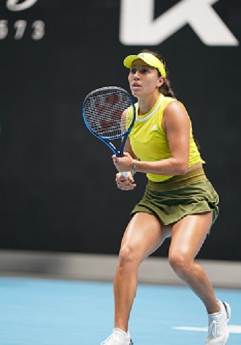 而是在颁奖 而是在颁奖