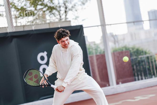 线大牌的动 线大牌的动