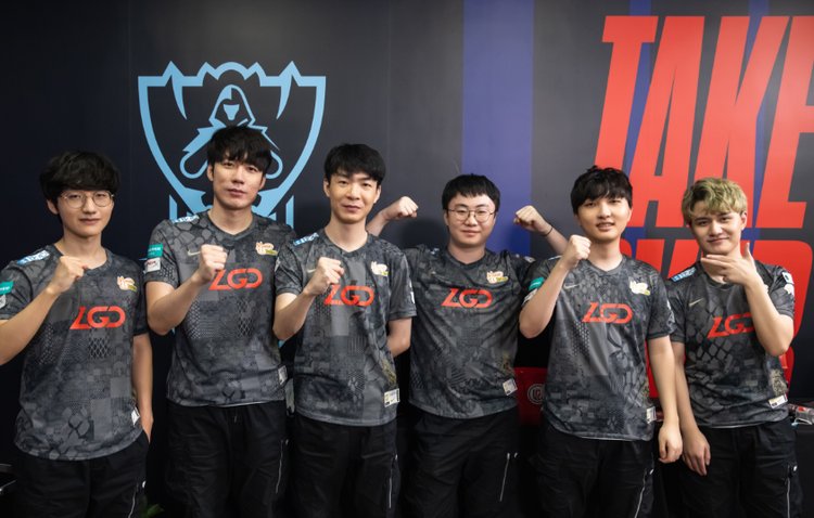 经验丰富的 经验丰富的